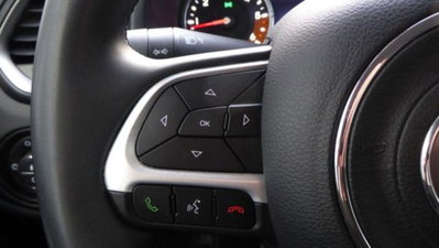 Jeep Renegade 1.6 Mjt 130 CV Limited (17)