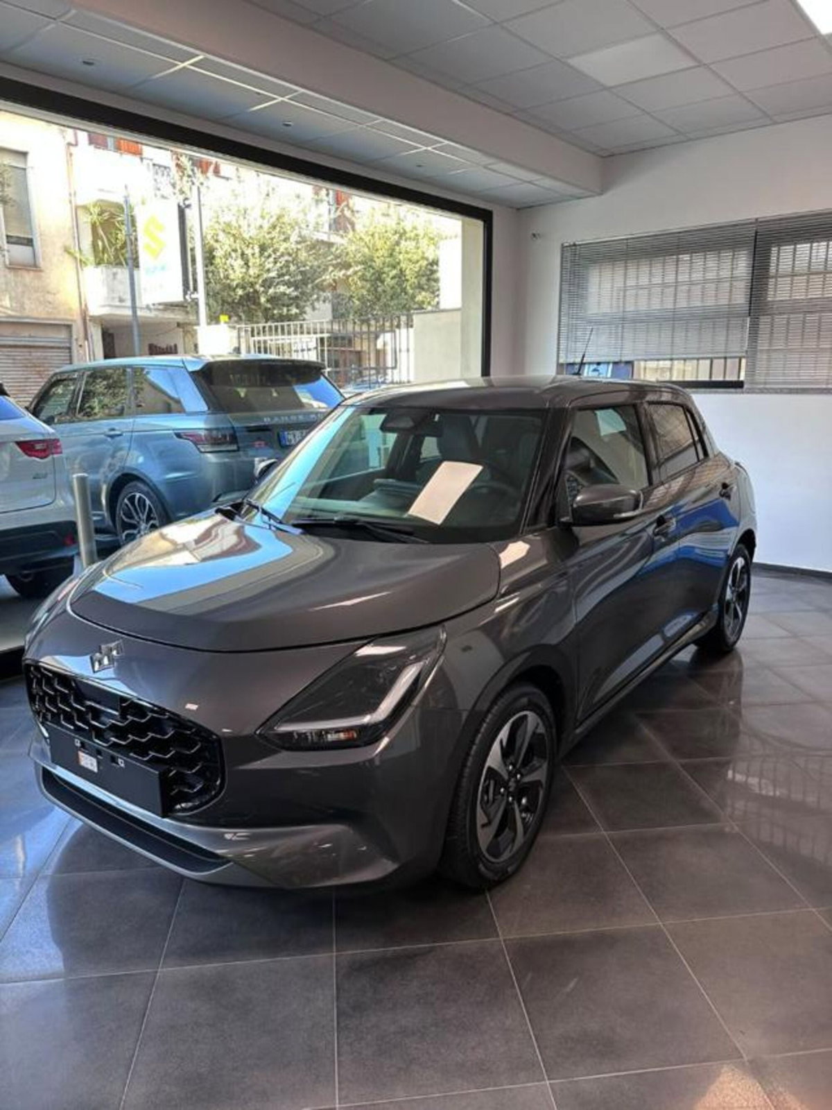 Suzuki Swift 1.2h Top 2wd cvt (2)