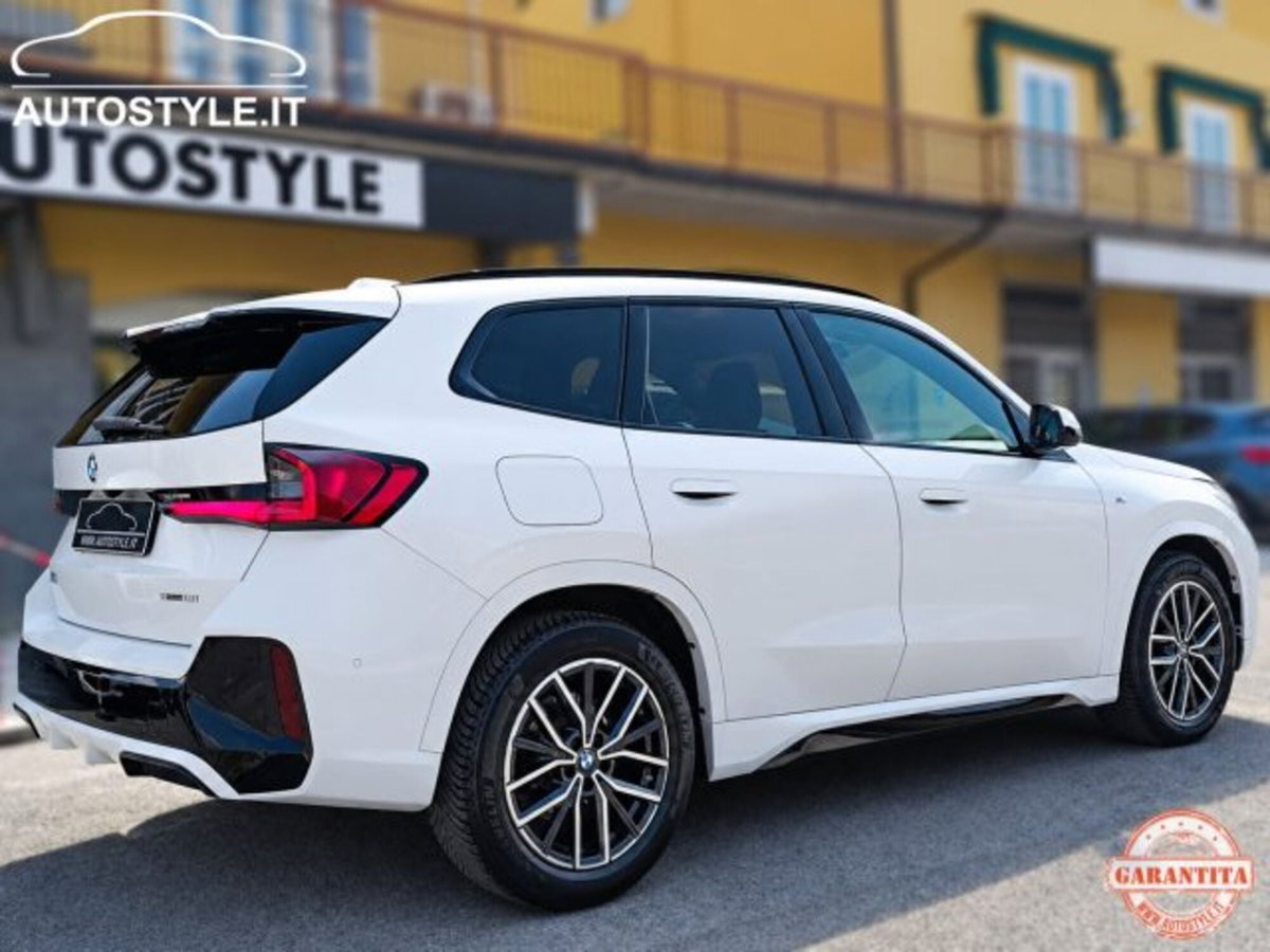 BMW X1 sDrive18i Msport (8)