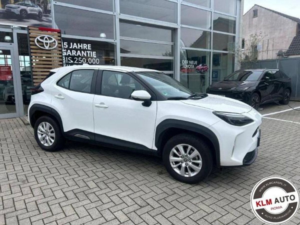 Toyota Yaris Cross 1.5 Hybrid 5p. E-CVT Active (2)