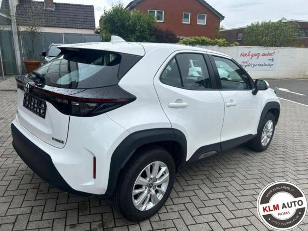 Toyota Yaris Cross 1.5 Hybrid 5p. E-CVT Active (3)