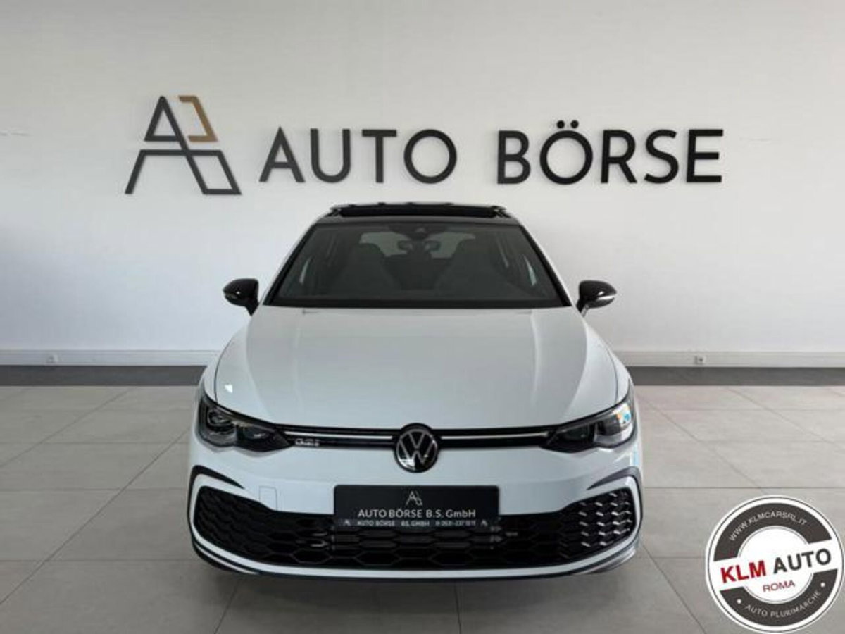 Volkswagen Golf 2.0 tsi GTI MT Ultimate 245cv (2)