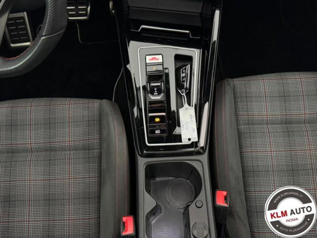 Volkswagen Golf 2.0 tsi GTI MT Ultimate 245cv (9)