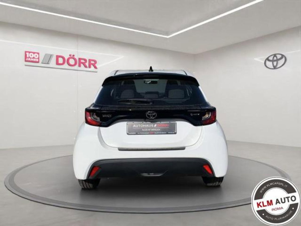 Toyota Yaris 1.0 5 porte Trend (5)