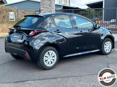 Toyota Yaris 1.0 5 porte Active (4)