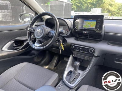 Toyota Yaris 1.5 Hybrid 5 porte Premiere (9)