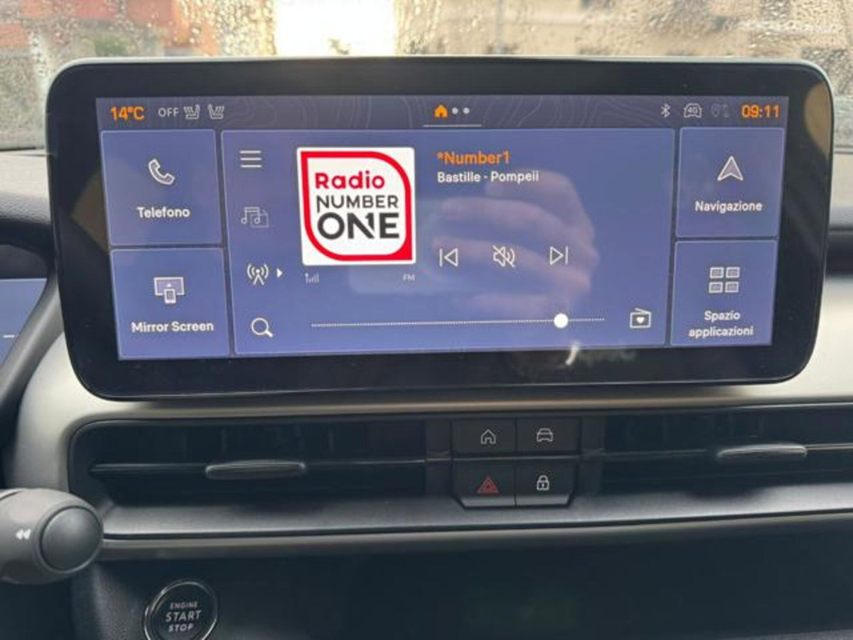 Jeep Avenger 1.2 turbo e-hybrid mhev Summit fwd 110cv edct6 (13)