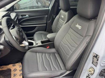 Jeep Avenger 1.2 turbo e-hybrid mhev Summit fwd 110cv edct6 (6)