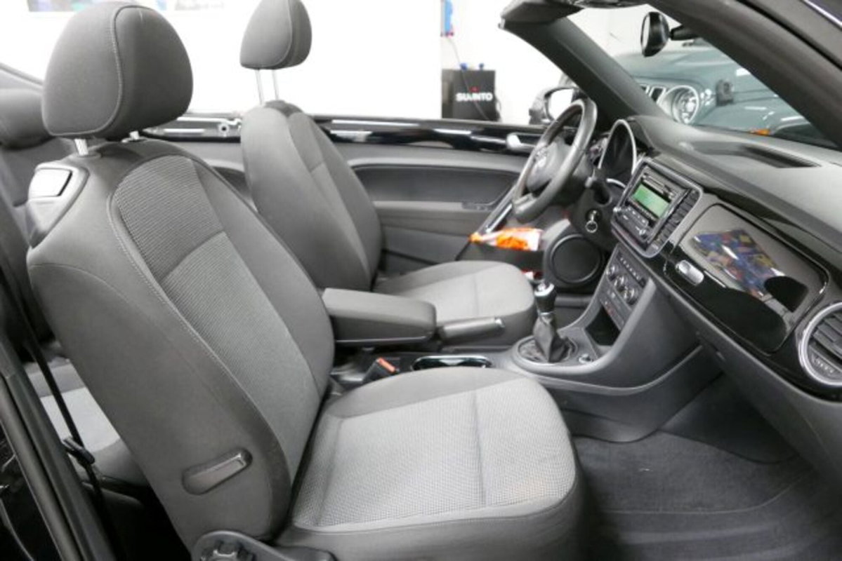 Volkswagen Maggiolino Cabrio 1.2 TSI Design (13)