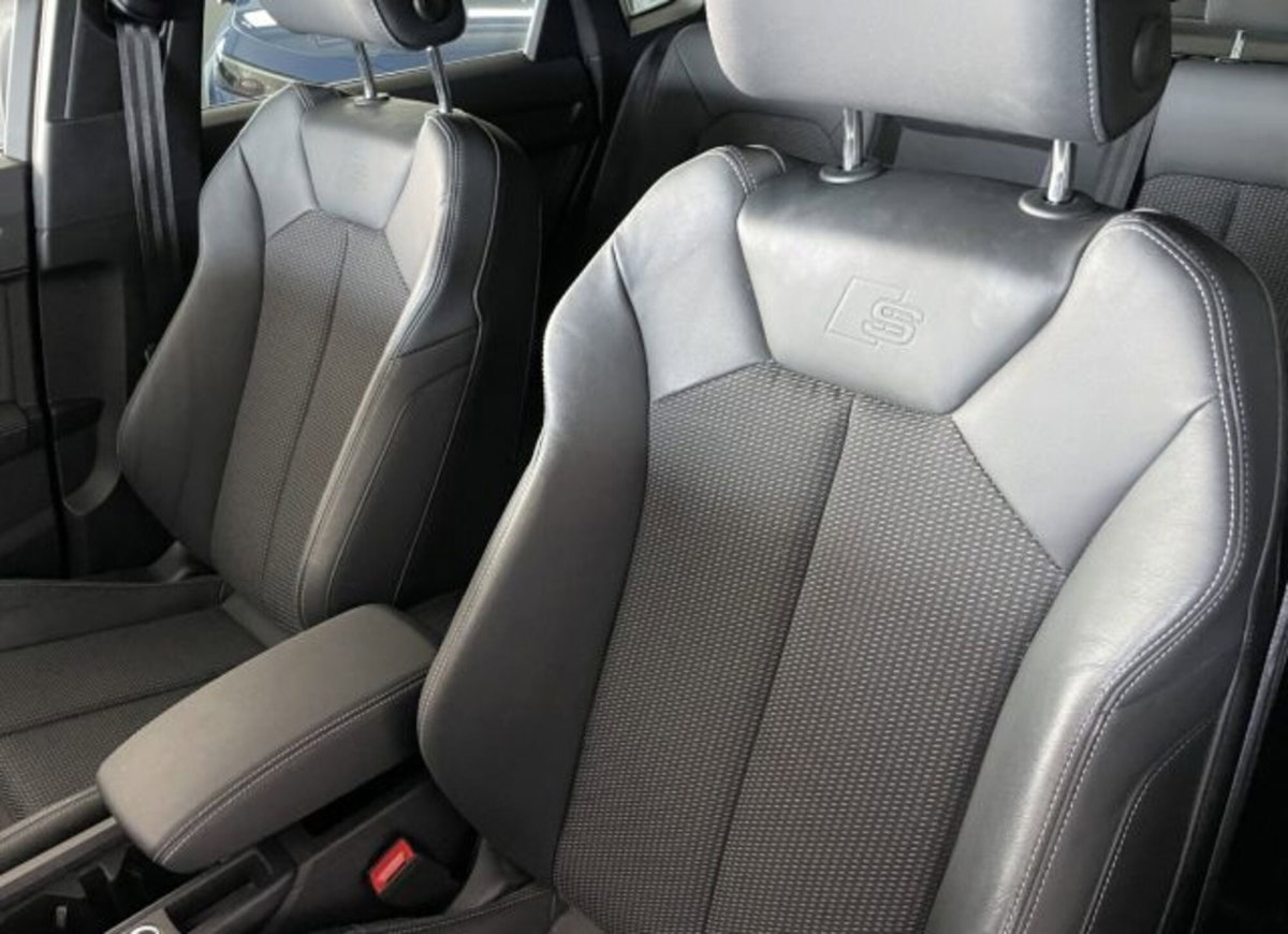 Audi Q3 Sportback 2.0 tdi Business 150cv s-tronic (15)