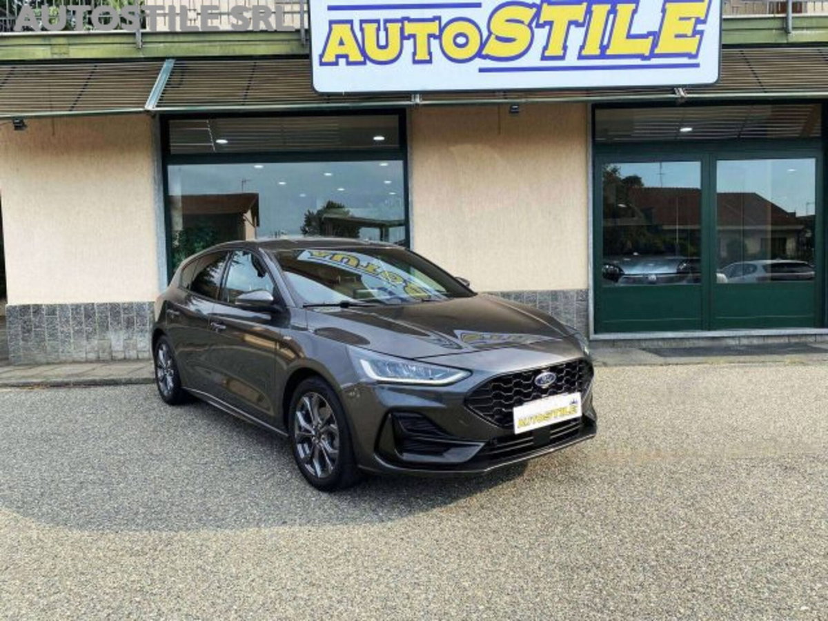 Ford Focus Station Wagon 1.0 EcoBoost Hybrid 125 CV SW ST-Line (11)
