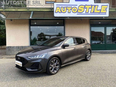 Ford Focus Station Wagon 1.0 EcoBoost Hybrid 125 CV SW ST-Line (12)