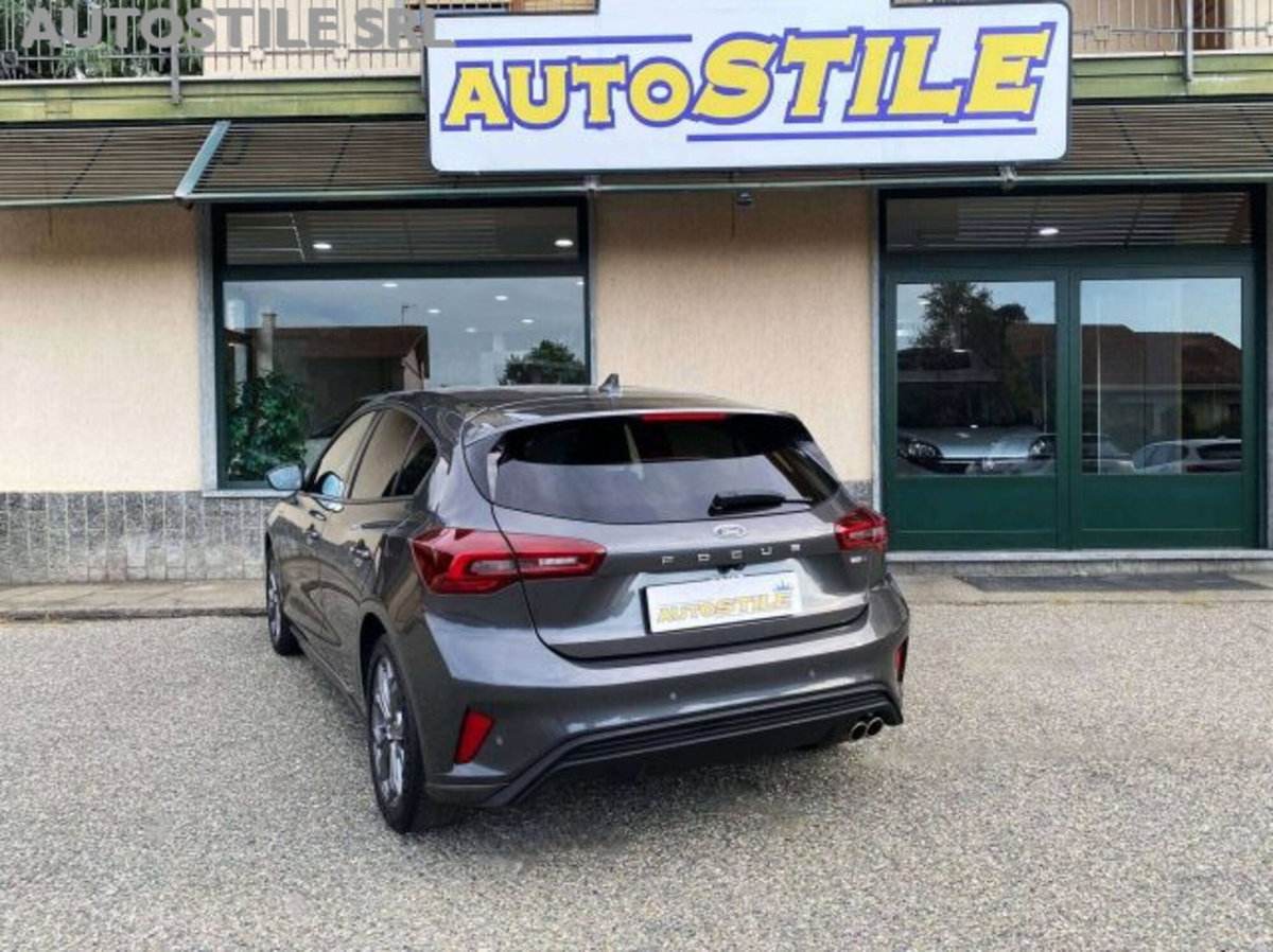 Ford Focus Station Wagon 1.0 EcoBoost Hybrid 125 CV SW ST-Line (9)