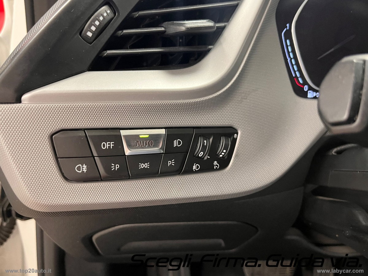 BMW Serie 1 116d 2.0 116CV cat 5 porte Attiva DPF (18)