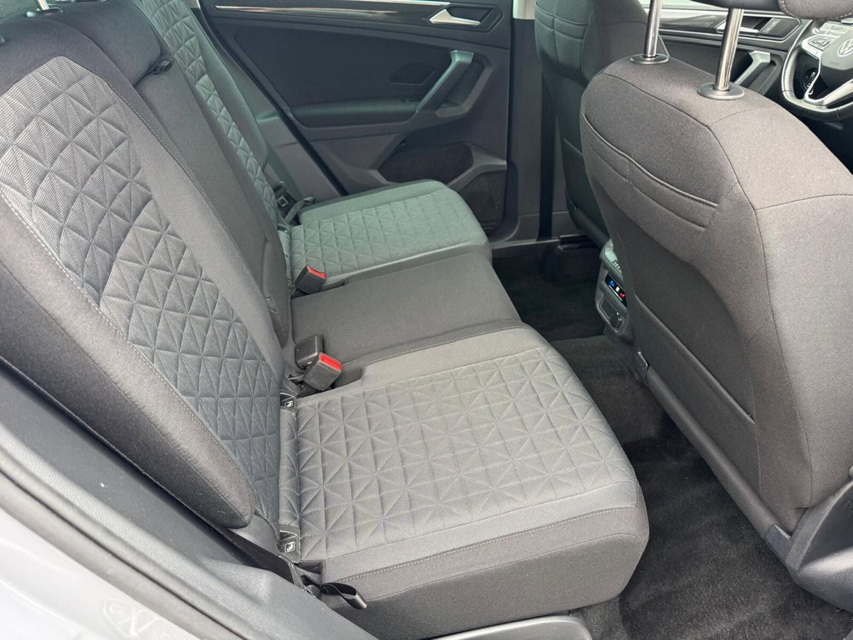 Volkswagen Tiguan 2.0 TDI 150 CV SCR DSG 4MOTION Elegance (12)