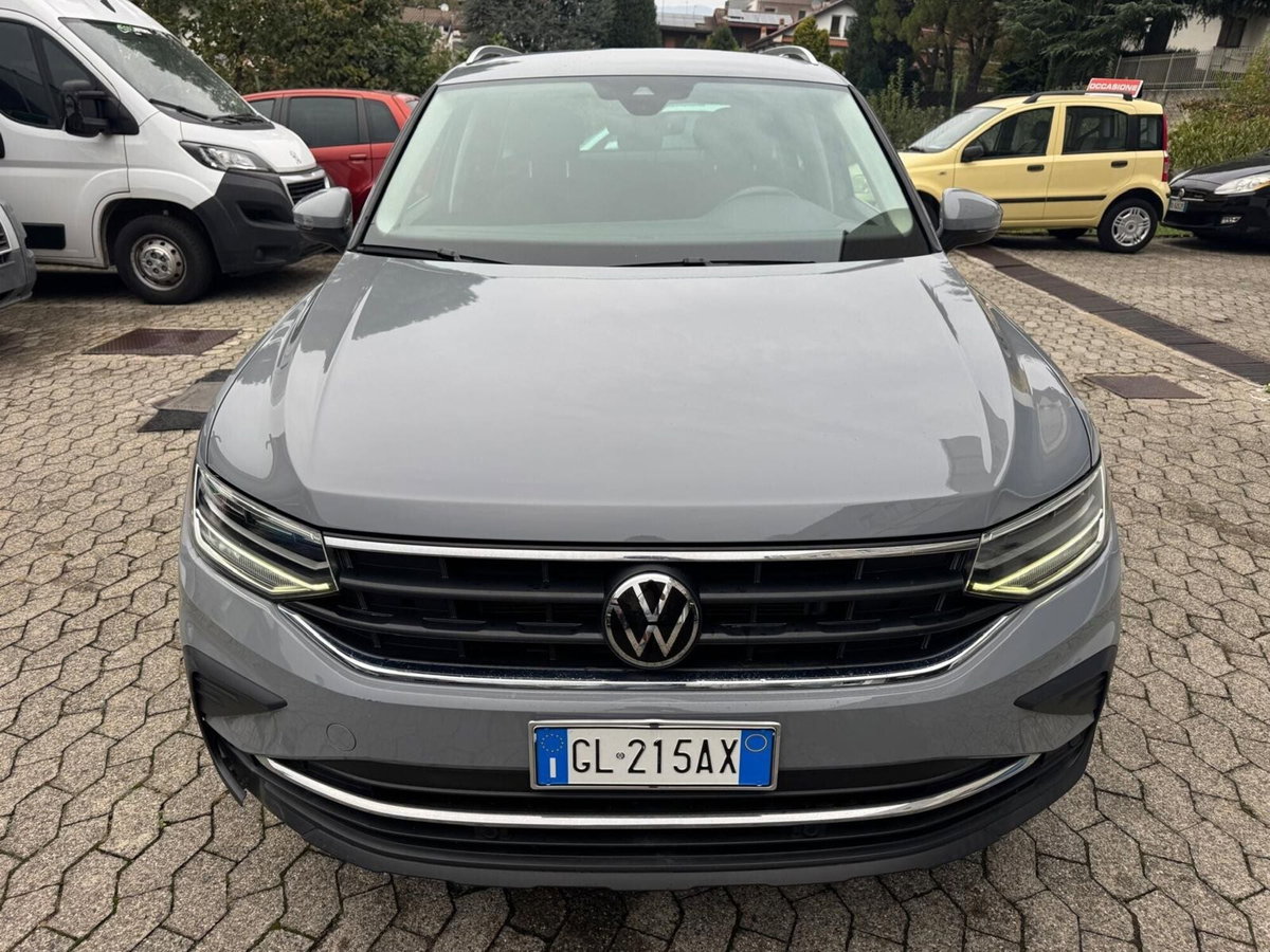 Volkswagen Tiguan 2.0 TDI 150 CV SCR DSG 4MOTION Elegance (2)