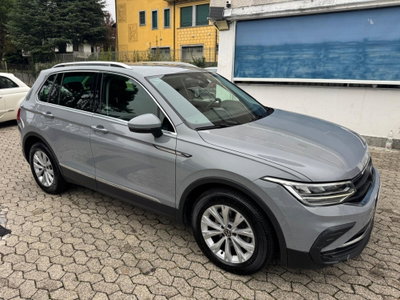 Volkswagen Tiguan 2.0 TDI 150 CV SCR DSG 4MOTION Elegance (3)