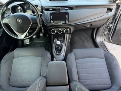 Alfa Romeo Giulietta 1.4 Turbo multiair Sprint 150cv (12)