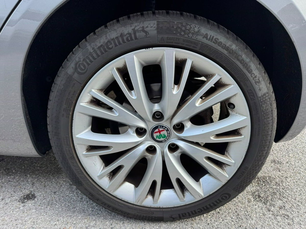 Alfa Romeo Giulietta 1.4 Turbo multiair Sprint 150cv (14)
