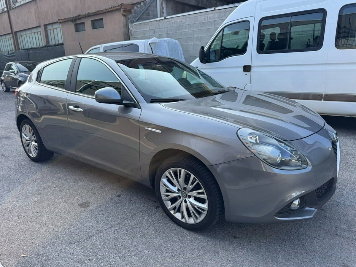 Alfa Romeo Giulietta 1.4 Turbo multiair Sprint 150cv (3)