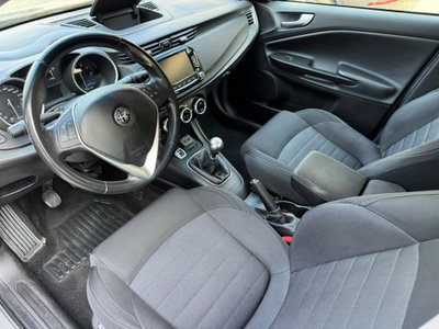 Alfa Romeo Giulietta 1.4 Turbo multiair Sprint 150cv (8)