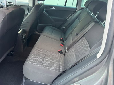 Volkswagen Tiguan 2.0 TDI DPF Trend & Fun BlueMotion Tech. (9)