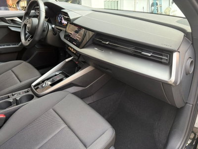 Audi A3 Sportback 30 TDI S tronic Business (11)