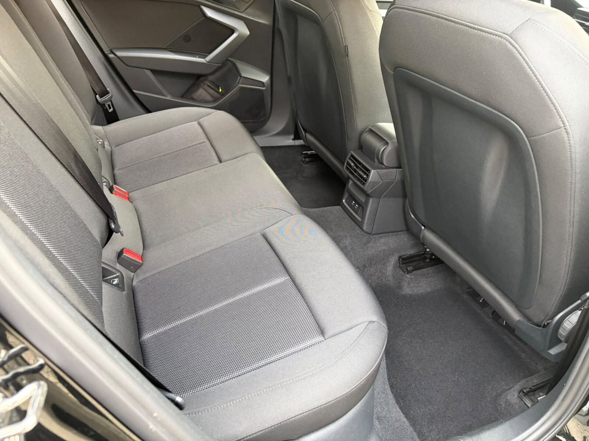 Audi A3 Sportback 30 TDI S tronic Business (12)