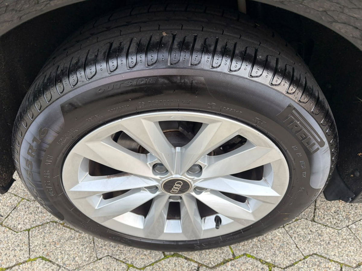 Audi A3 Sportback 30 TDI S tronic Business (14)