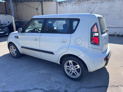 Kia Soul 1.6 CRDi VGT Active (2)