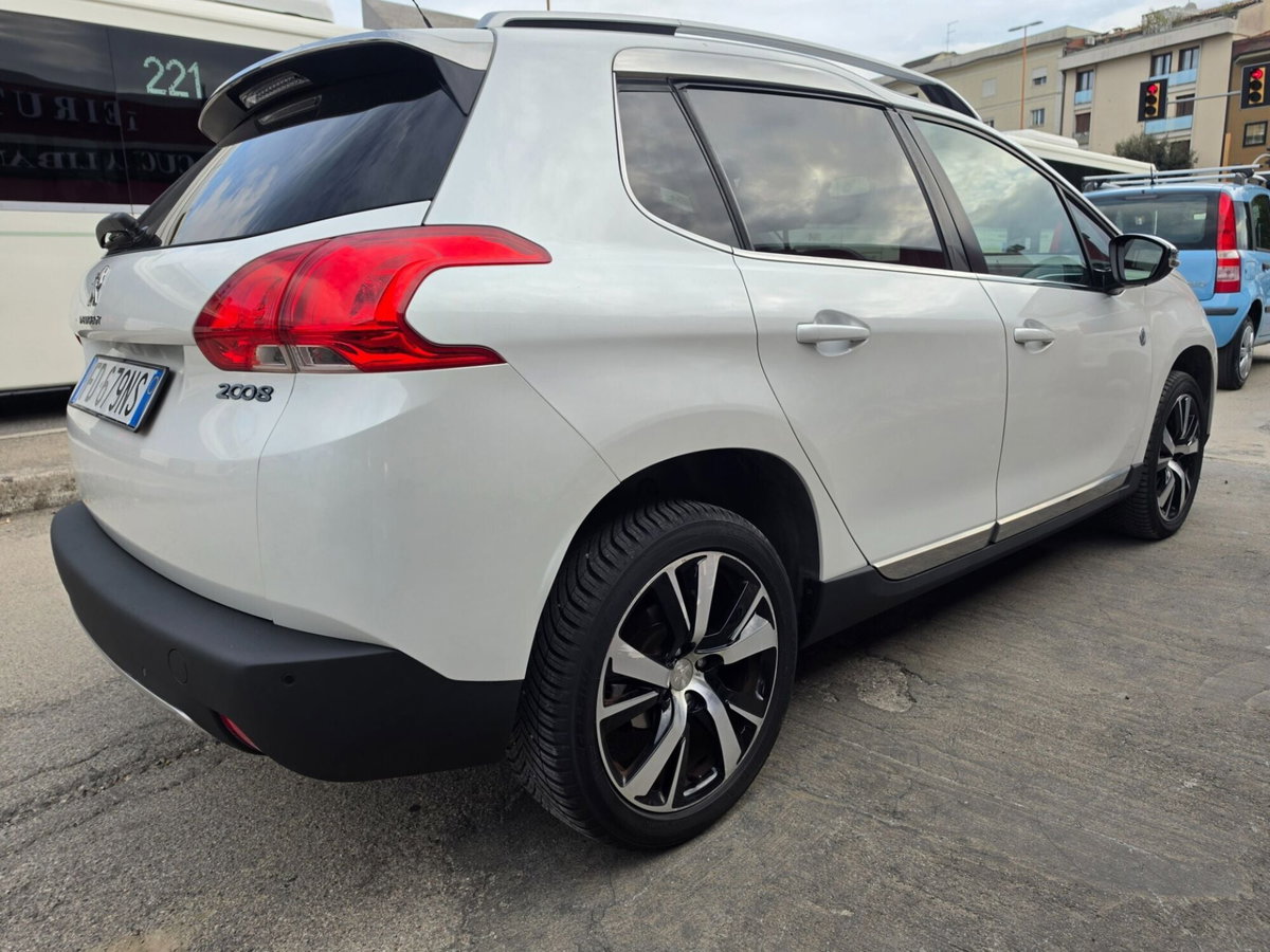 Peugeot 2008 120 S&S Allure (10)