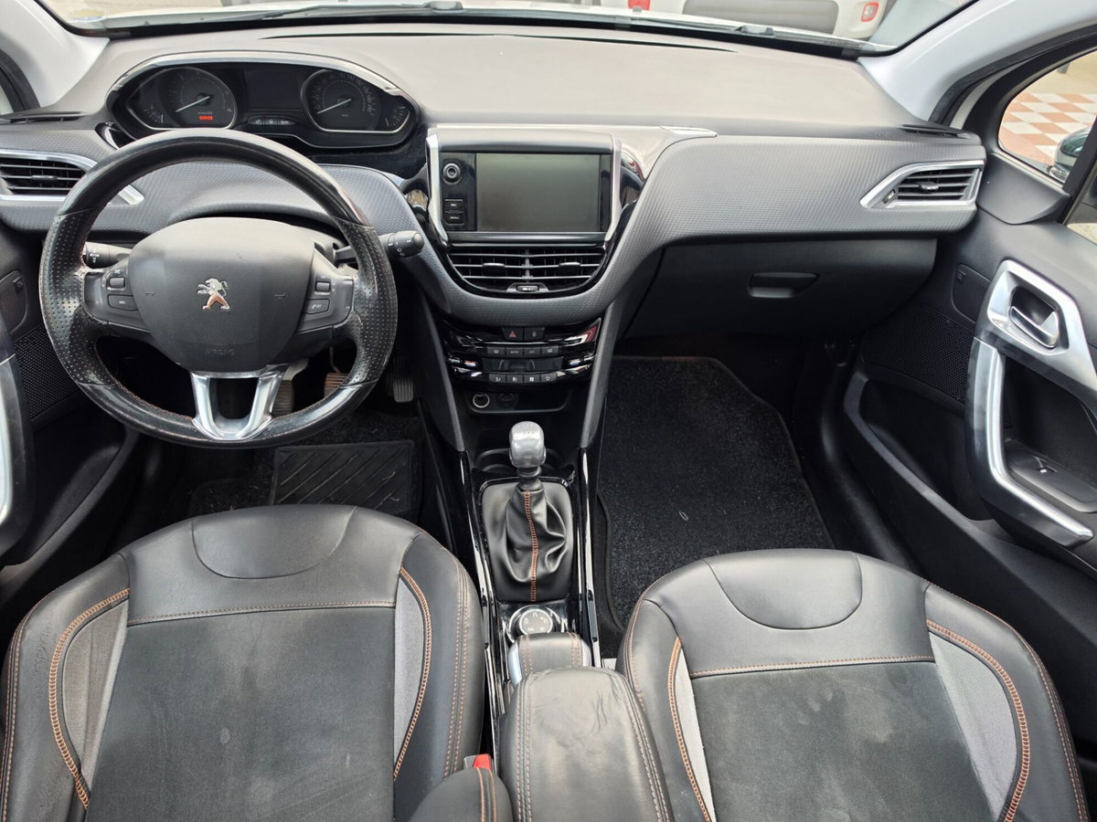 Peugeot 2008 120 S&S Allure (16)