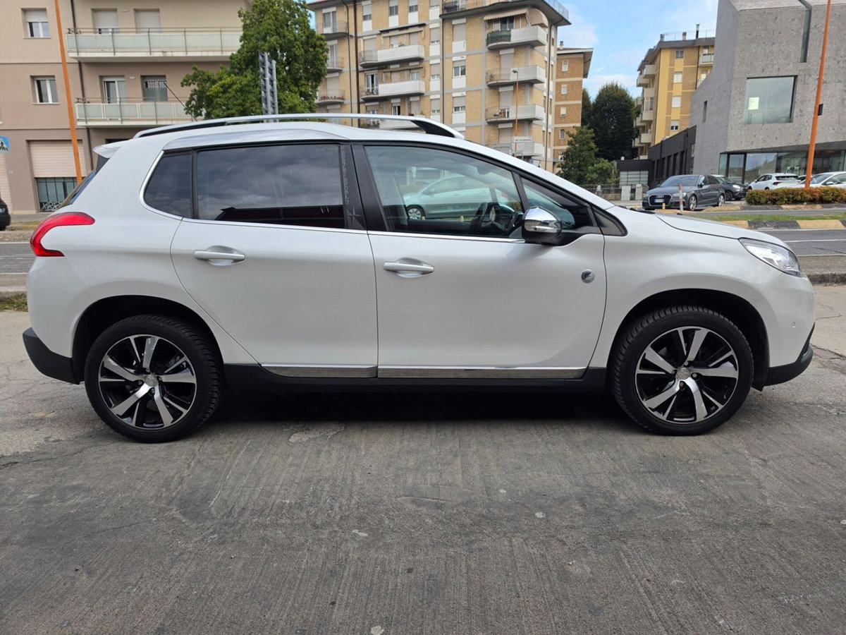 Peugeot 2008 120 S&S Allure (7)