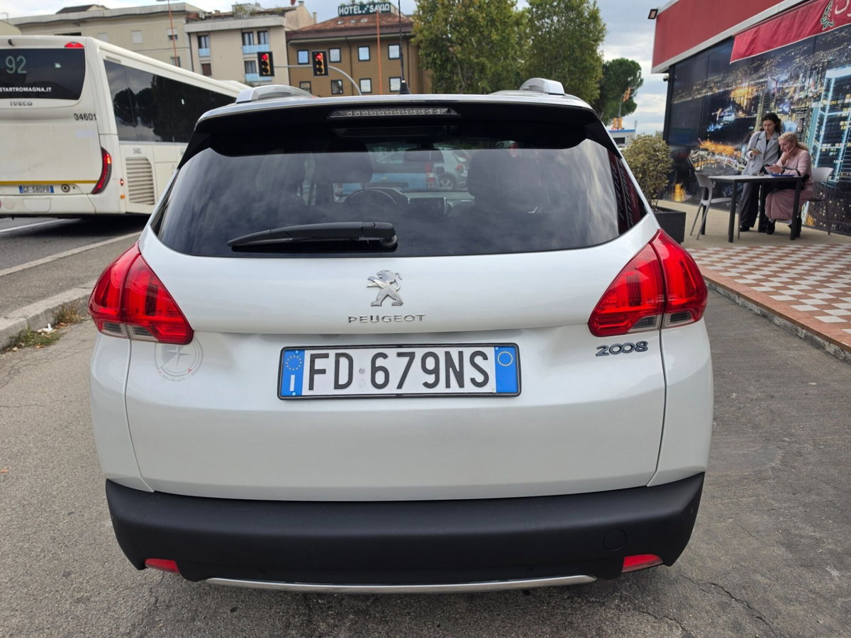 Peugeot 2008 120 S&S Allure (9)