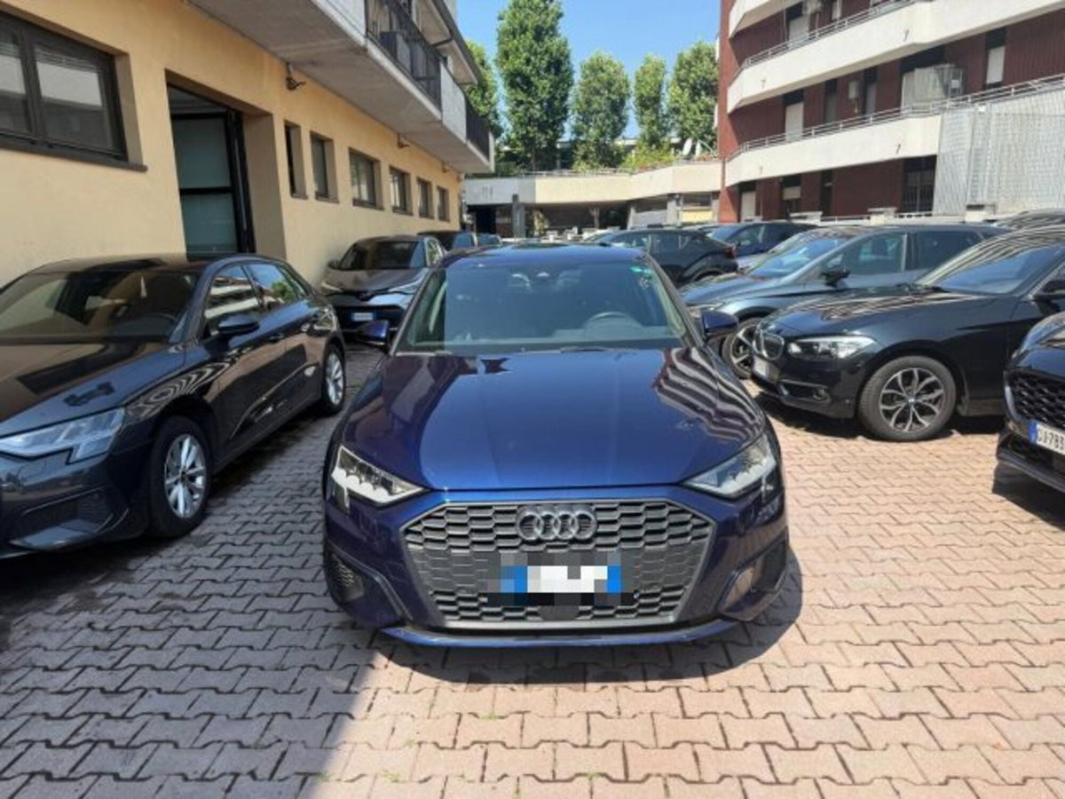 Audi A3 Sportback 30 TDI S tronic Business (2)