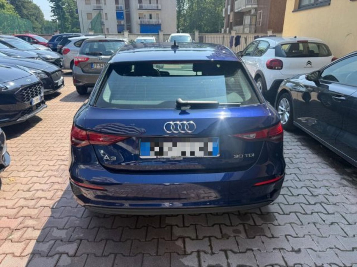 Audi A3 Sportback 30 TDI S tronic Business (4)