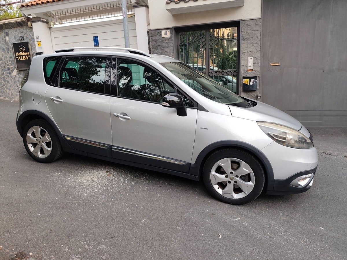 Renault Scenic E-Tech Electric XMod Cross 1.5 dCi 110CV Energy (2)