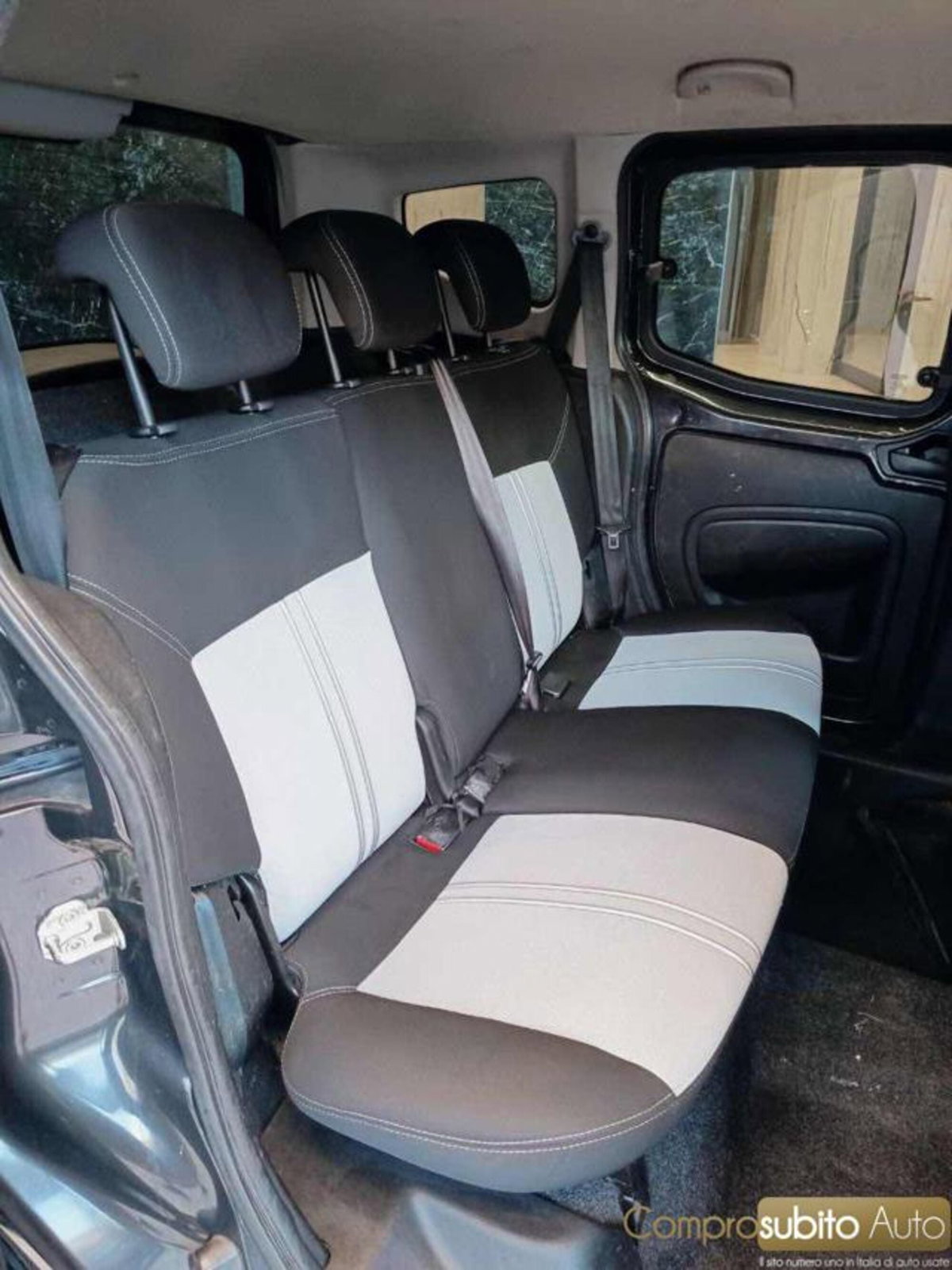 Fiat Qubo 1.3 MJT 80 CV Active (17)