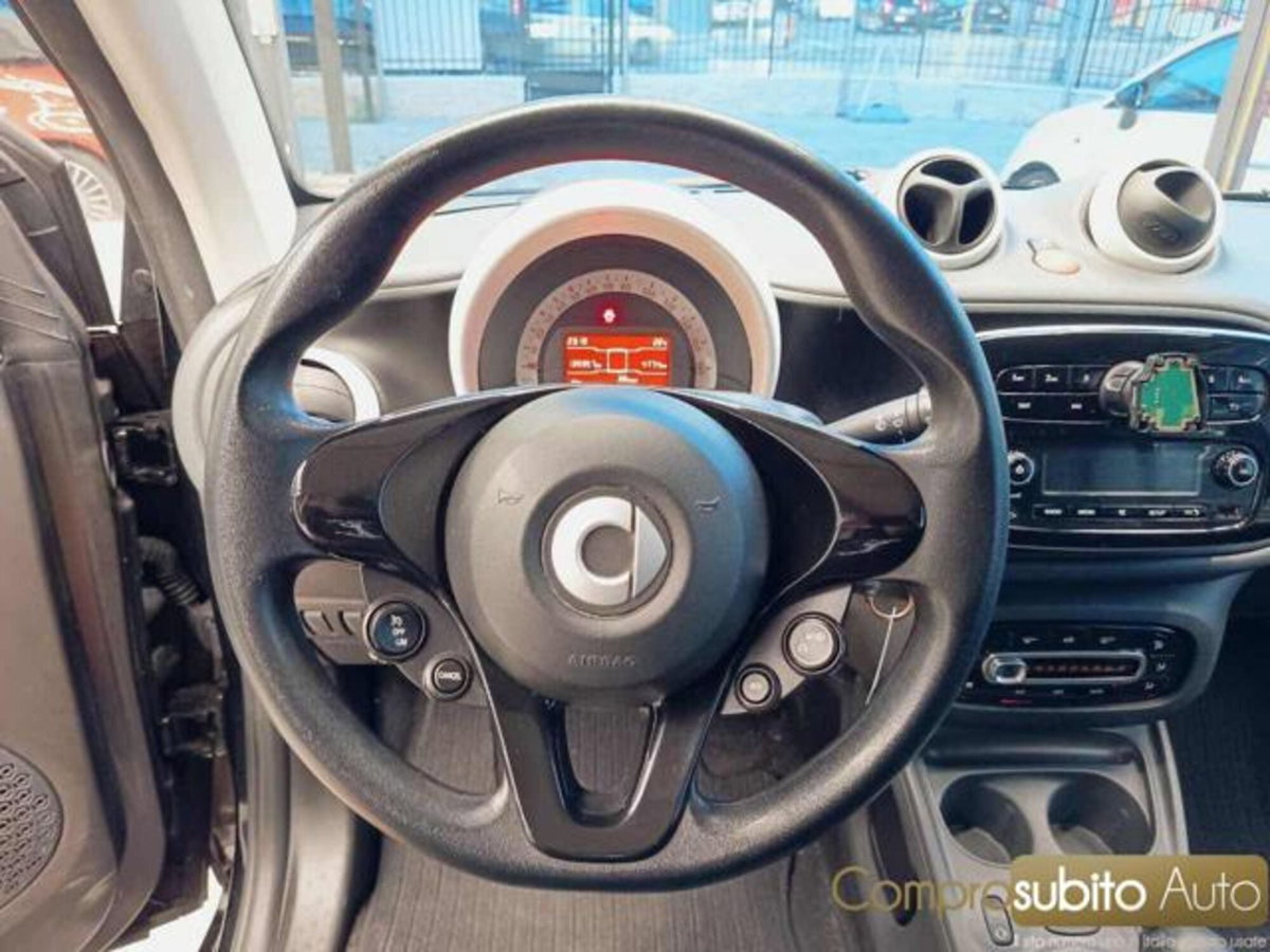 smart Fortwo 70 1.0 twinamic Superpassion (17)
