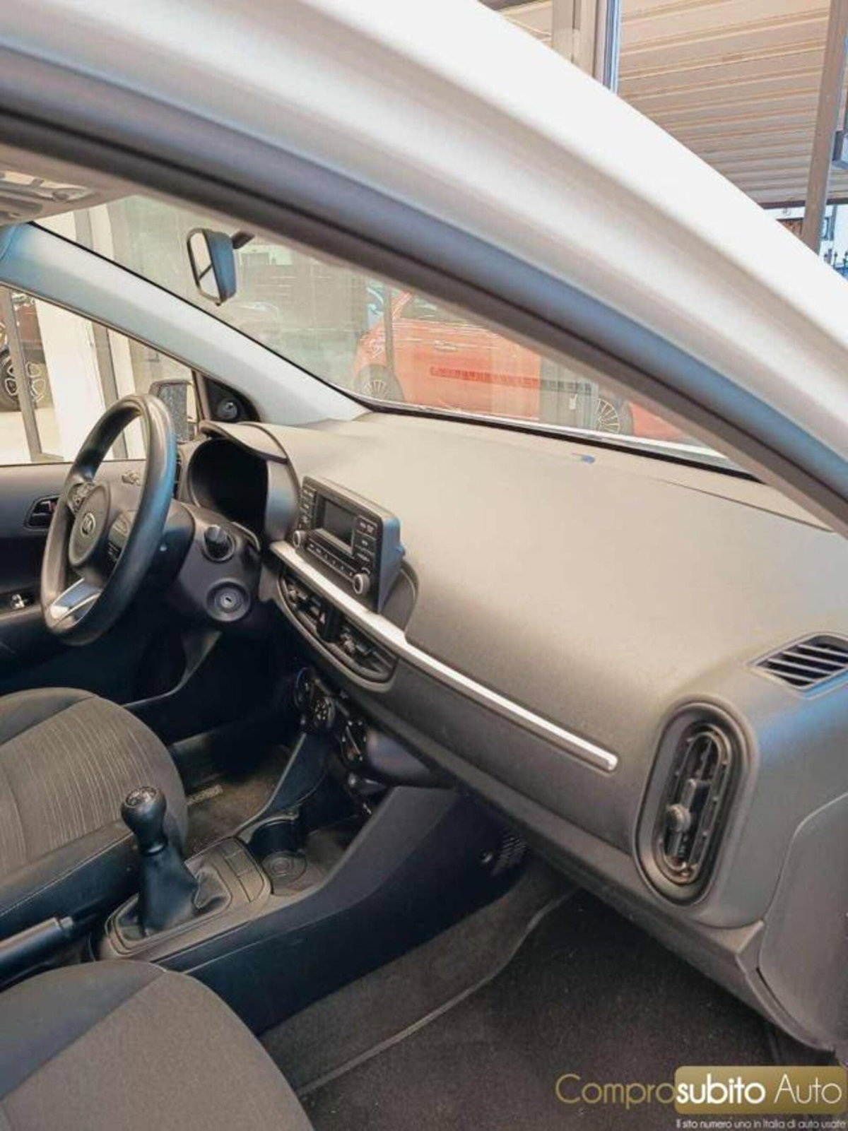 Kia Picanto 1.0 12V 5 porte Active (10)