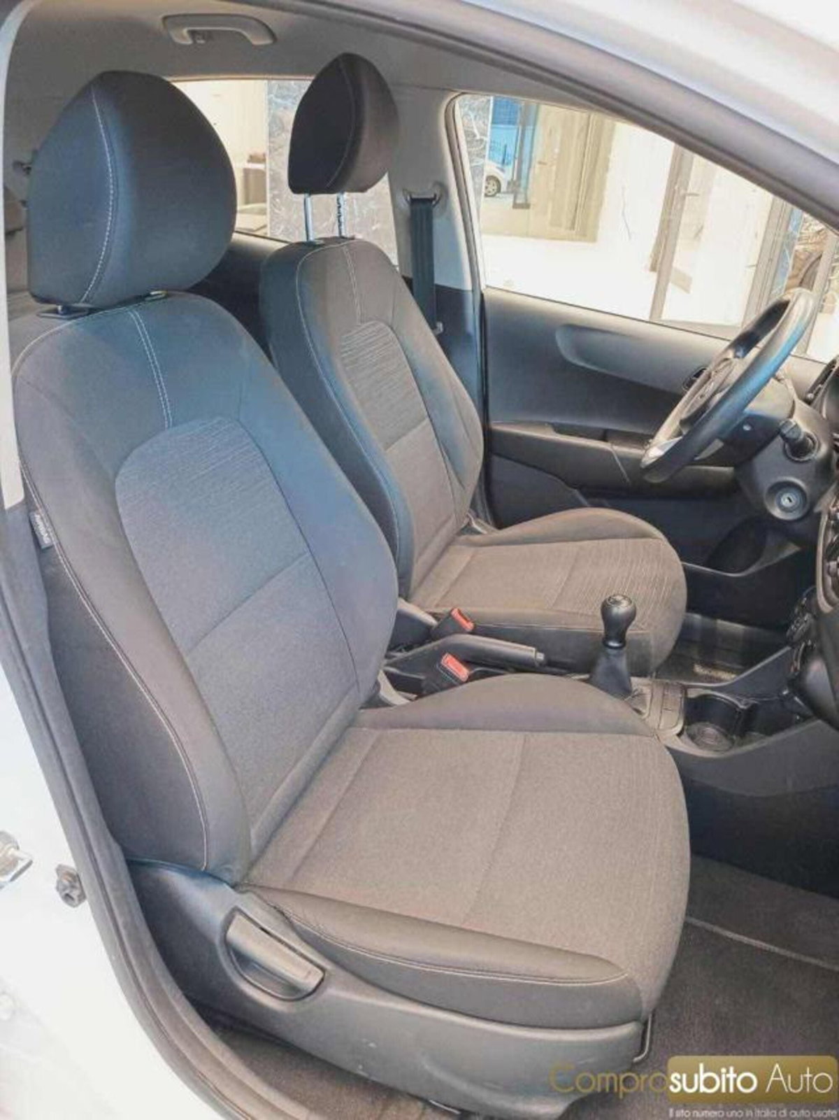 Kia Picanto 1.0 12V 5 porte Active (9)