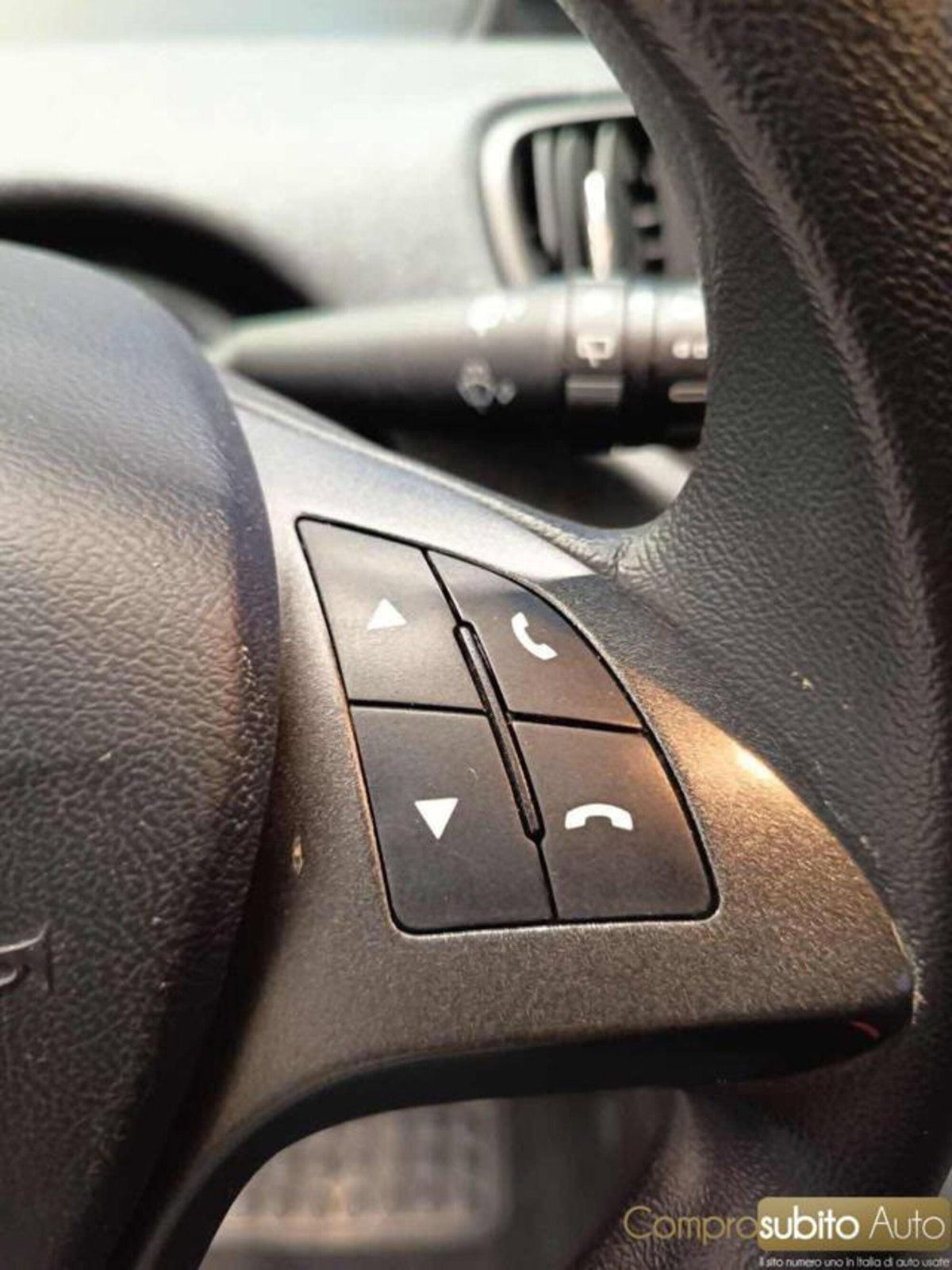 Lancia Ypsilon 1.0 FireFly 5 porte S&S Hybrid Ecochic Silver (18)