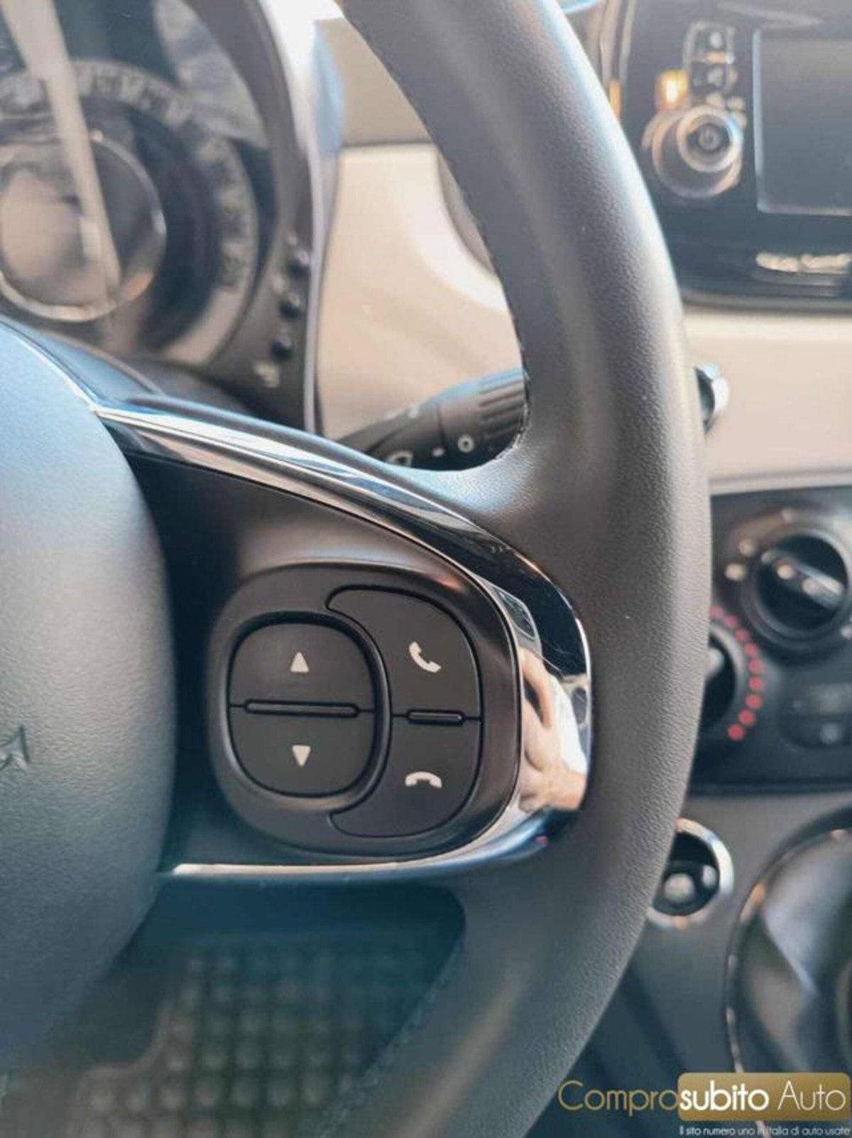 Fiat 500 1.0 Hybrid Club (18)