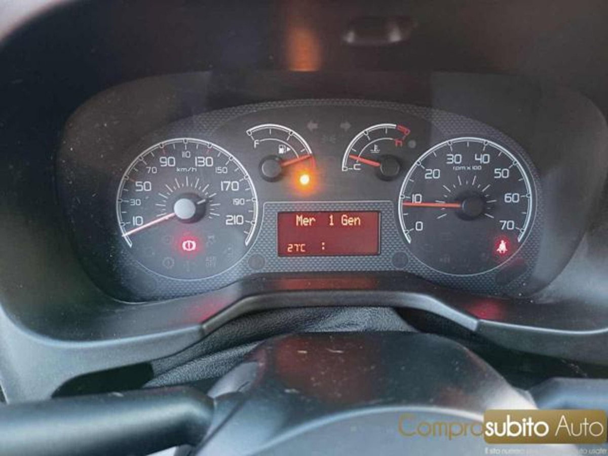 Fiat Fiorino 1.3 MJT 80CV Combinato (18)