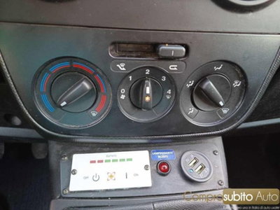 Fiat Fiorino 1.3 MJT 80CV Combinato (20)