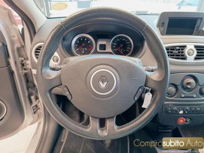 Renault Clio 1.2 16V 5 porte Dynamique (15)