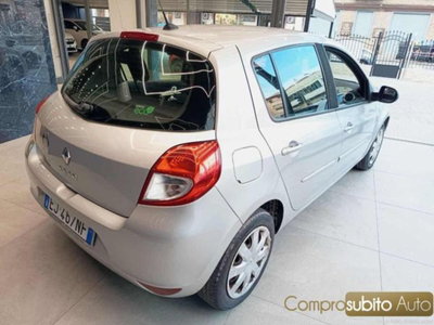 Renault Clio 1.2 16V 5 porte Dynamique (9)