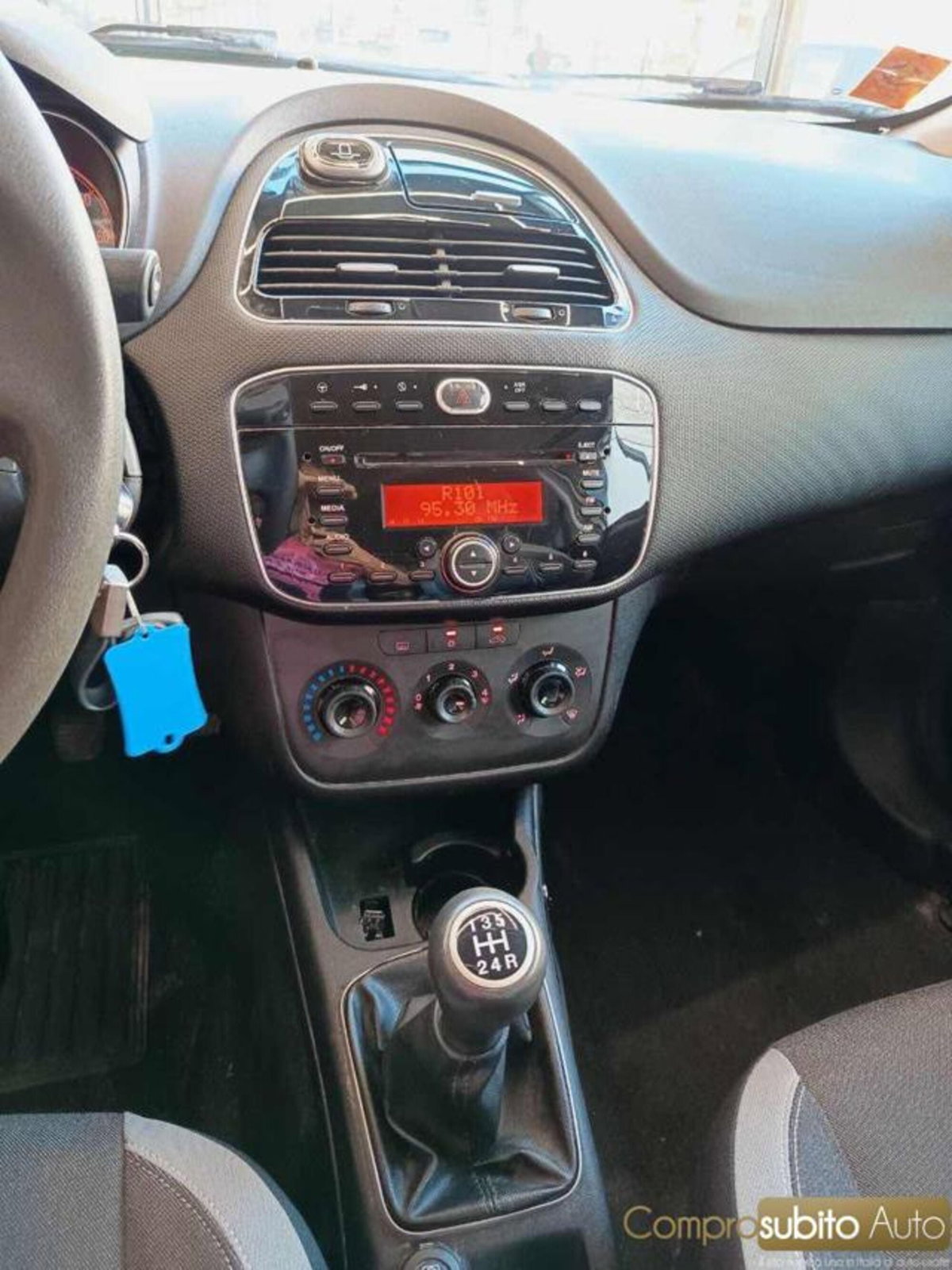 Fiat Punto Evo 1.3 Mjt 75 CV 5 porte Active (19)