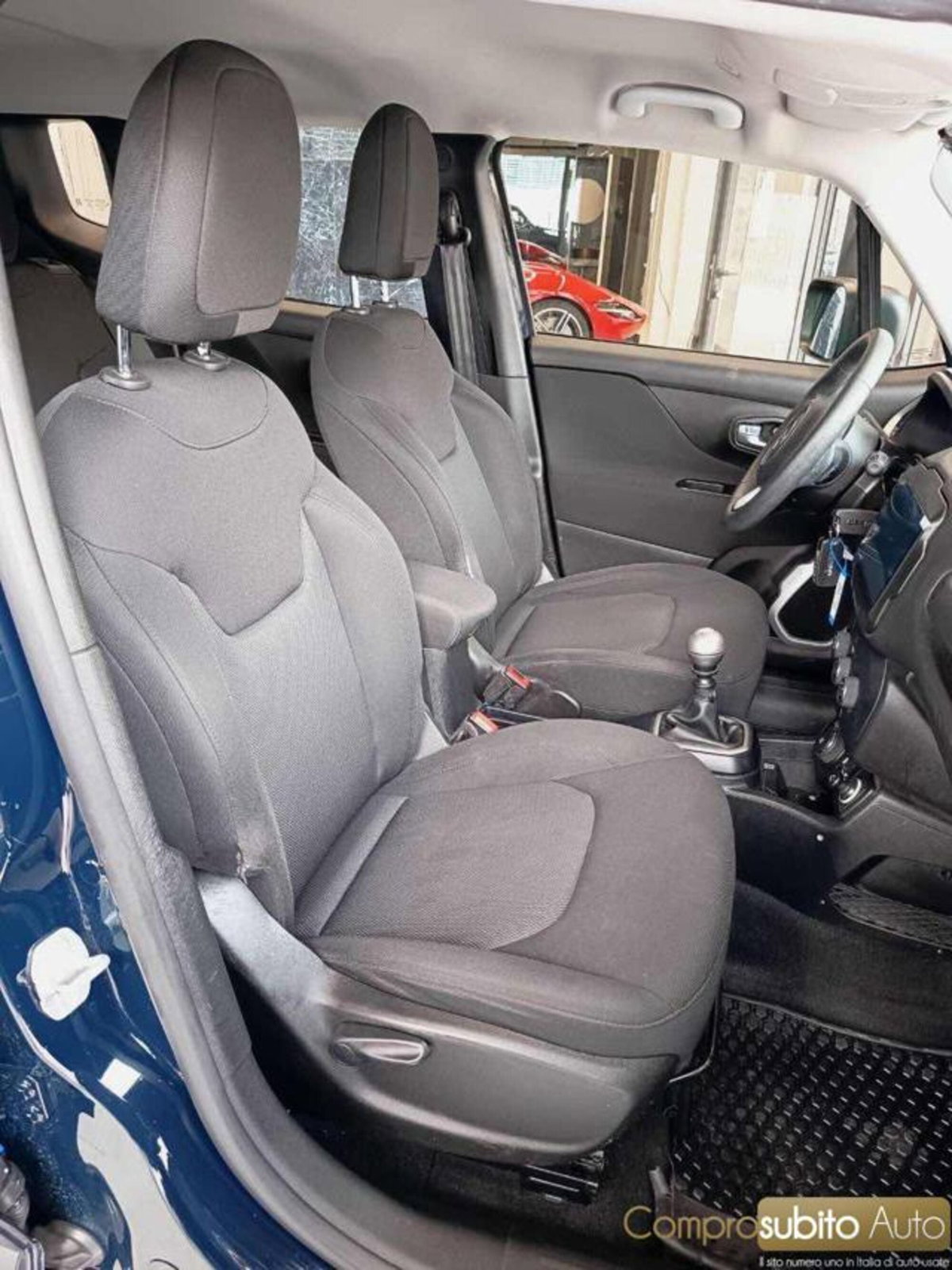 Jeep Renegade 2.0 Mjt 140CV 4WD Active Drive Limited (11)