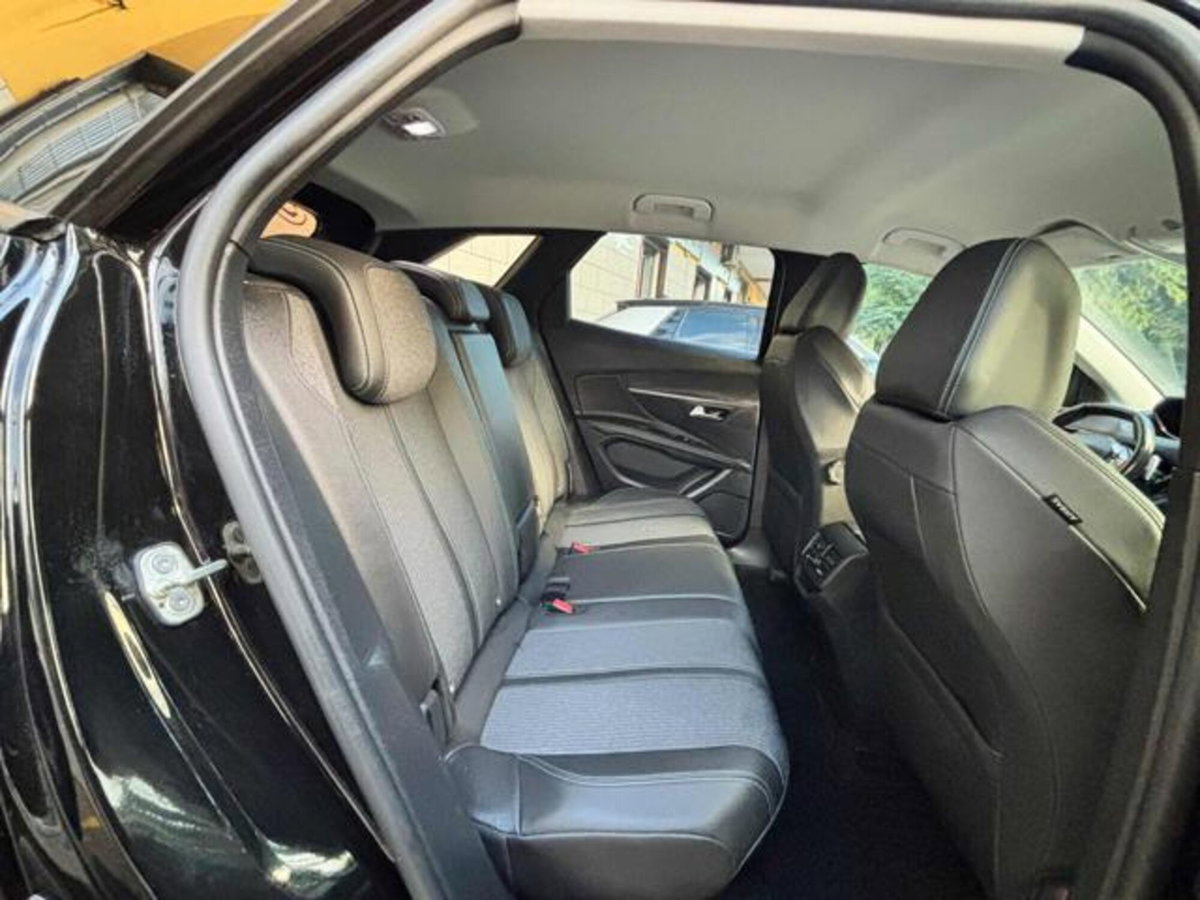 Peugeot 3008 BlueHDi 130 S&S Allure Pack (11)